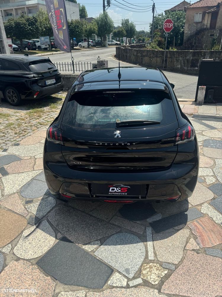 Peugeot 208 PureTech 100 Allure — fotografia 9