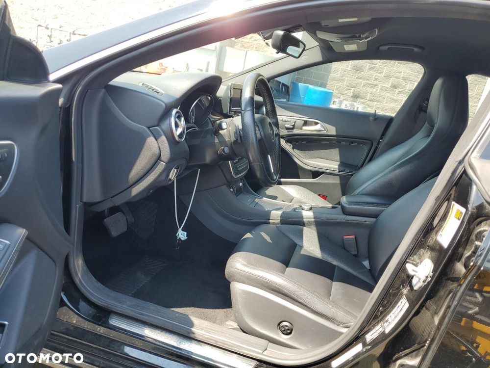 Mercedes-Benz CLA 250 7G-DCT StreetStyle - 8