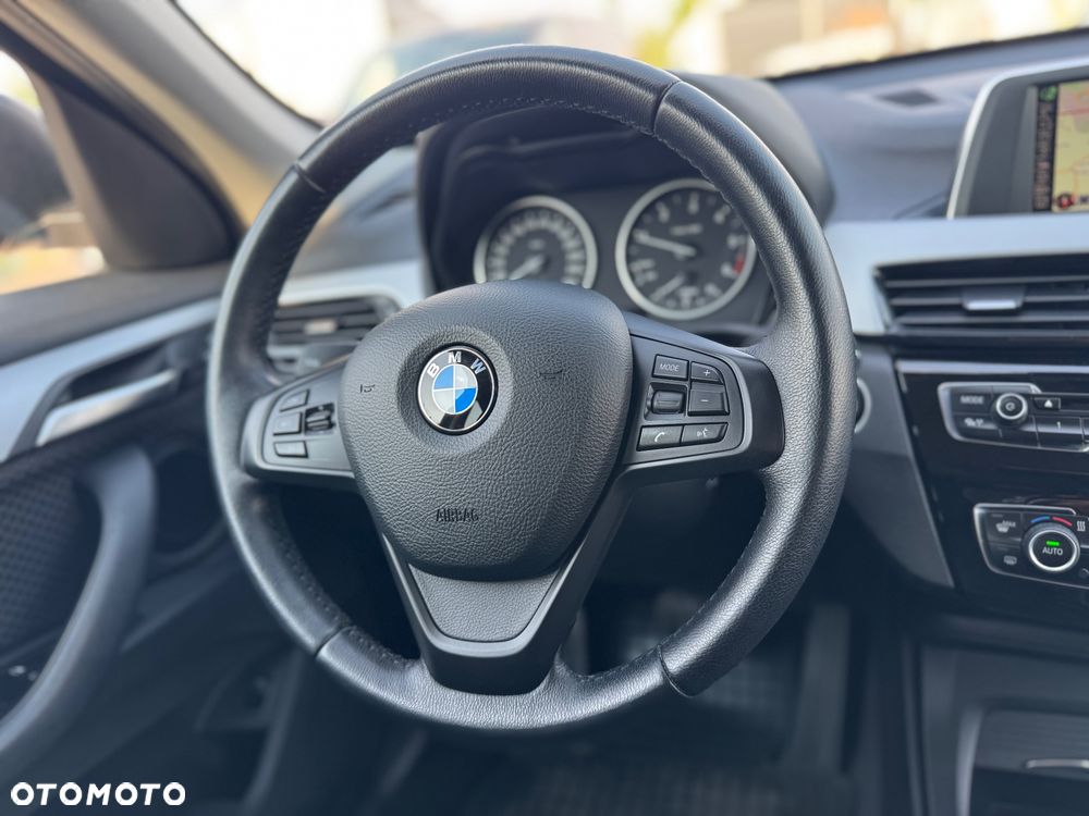 BMW X1 xDrive18d xLine - 30