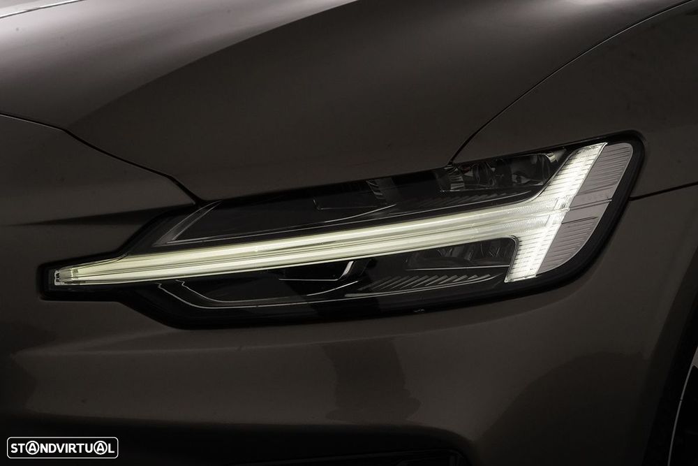 Volvo V60 2.0 T6 AWD TE R-Design - 6
