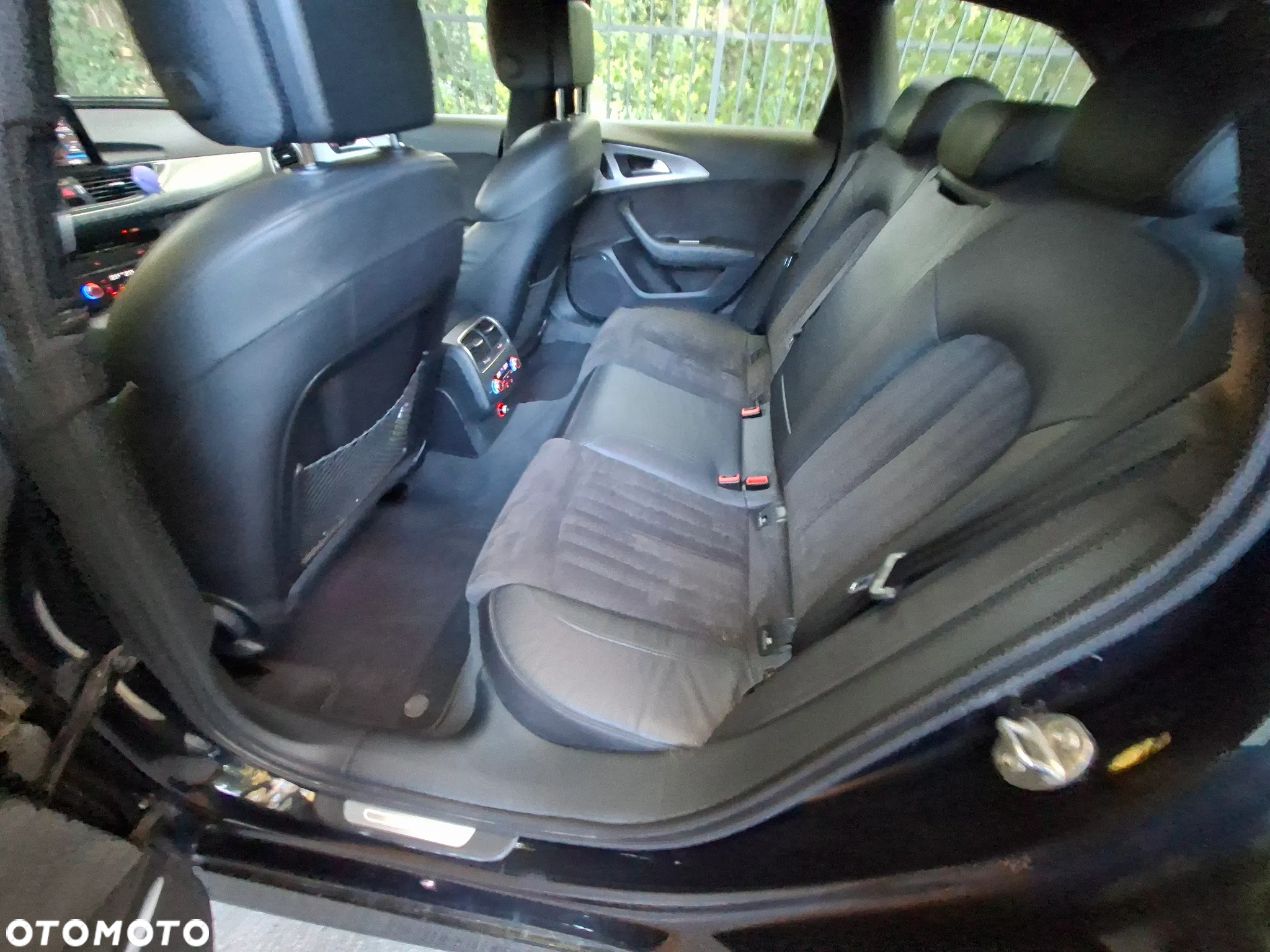 Audi A6 Avant 2.0 TDI Ultra S tronic - 14