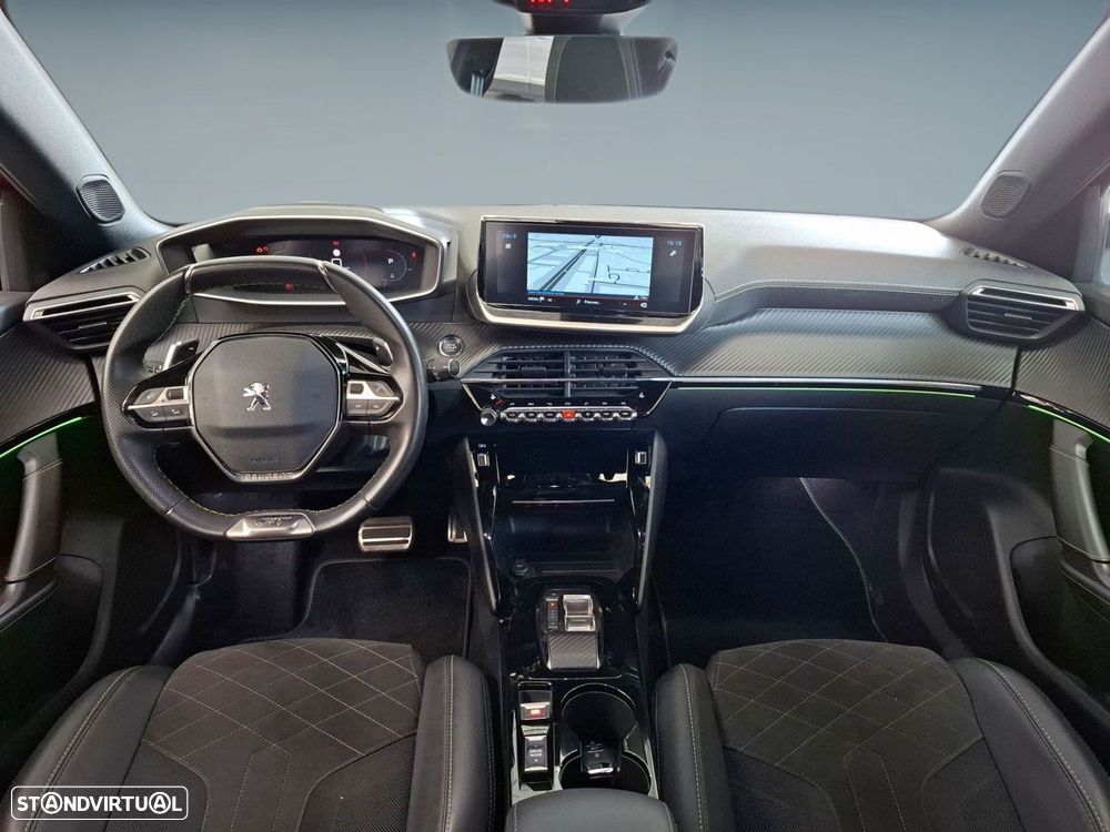 Peugeot 2008 1.2 PureTech GT EAT8 - 10