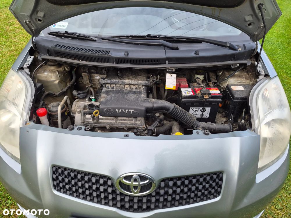 Toyota Yaris 1.3 VVT-i Luna - 6
