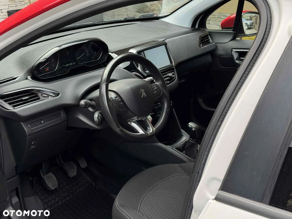 Peugeot 208 1.2 PureTech Active - 4
