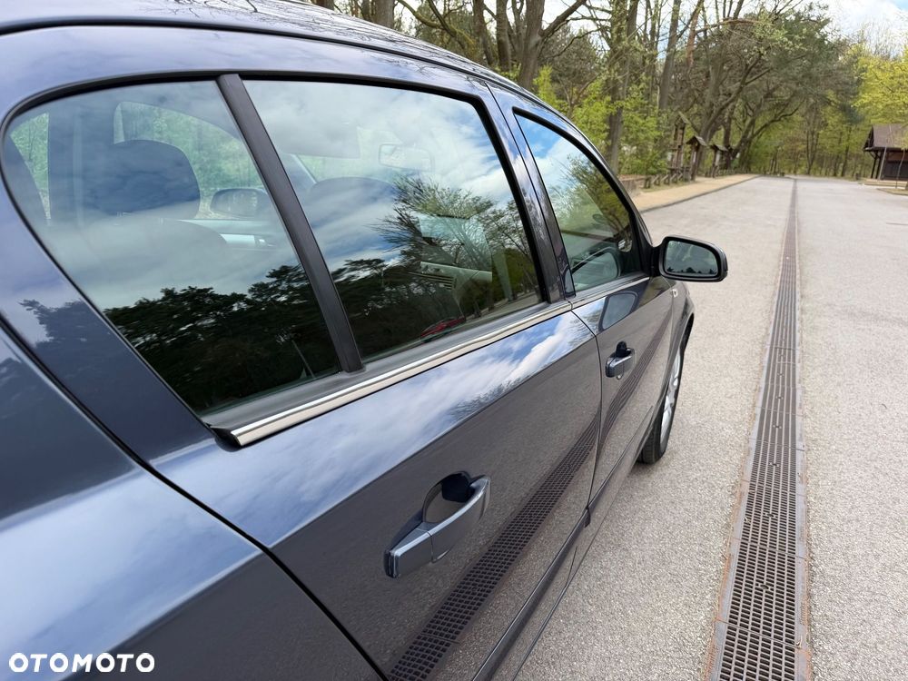 Opel Astra 1.6 Style - 29