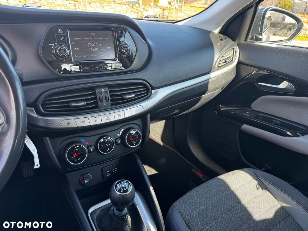 Fiat Tipo 1.6 MultiJet Lounge - 26