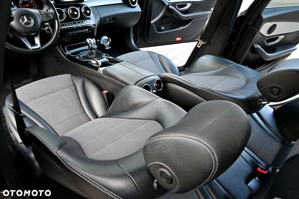 Mercedes-Benz Klasa C 200 Avantgarde - 34