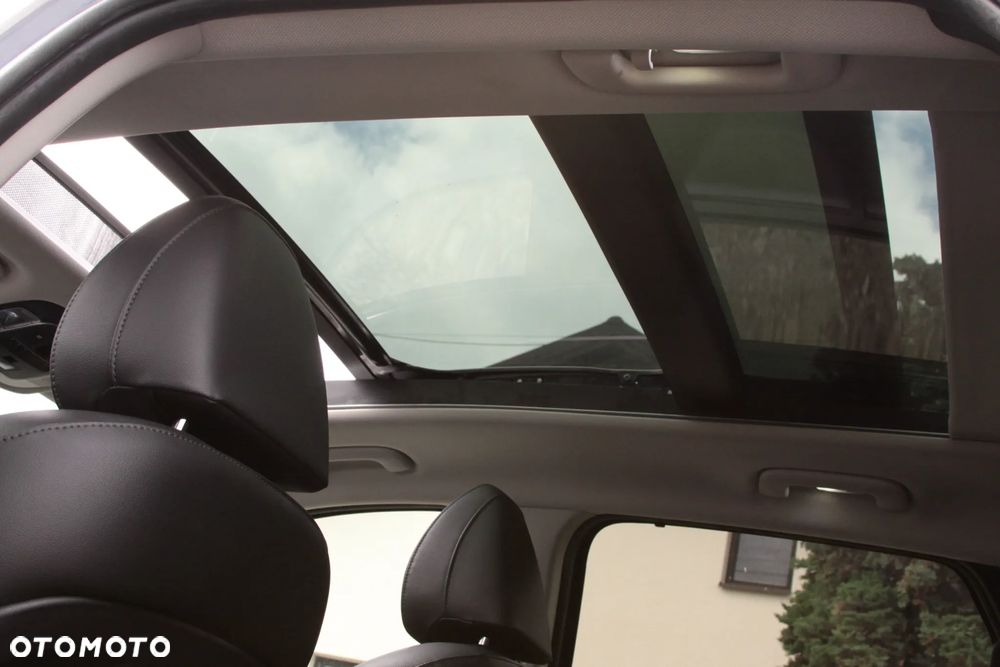 Hyundai Tucson 1.6 T-GDi HEV Executive 2WD - 23