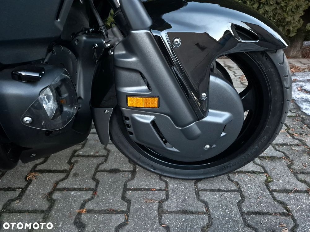 Honda GL - 18