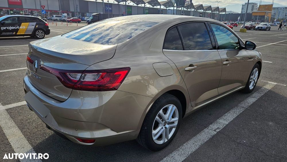 Renault Megane Estate TCe GPF Zen - 6