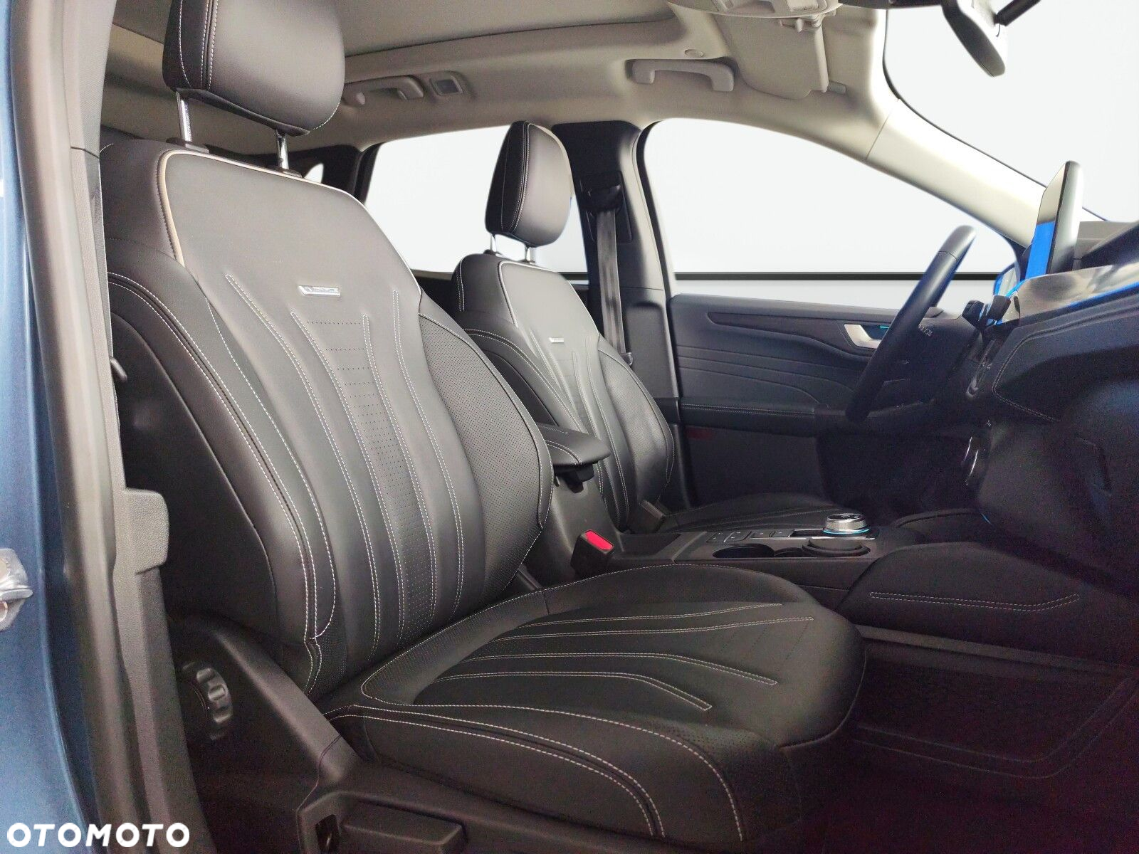 Ford Kuga - 25