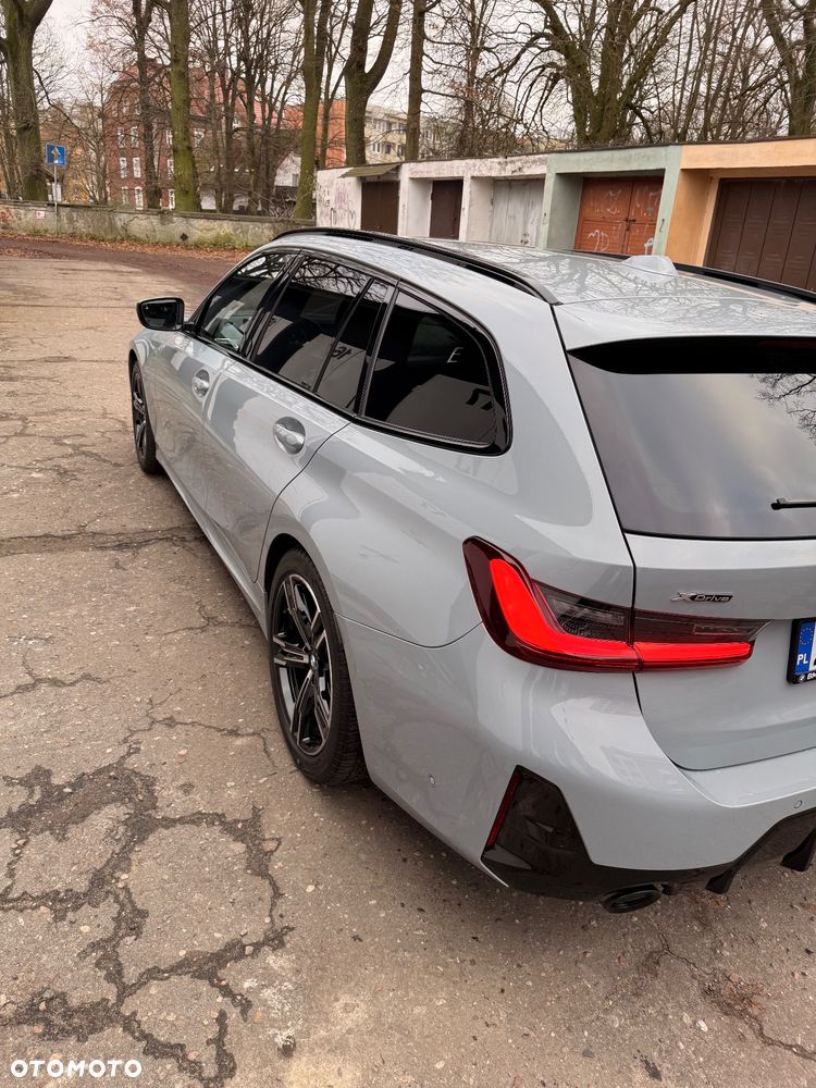 BMW Seria 3 330i xDrive - 16