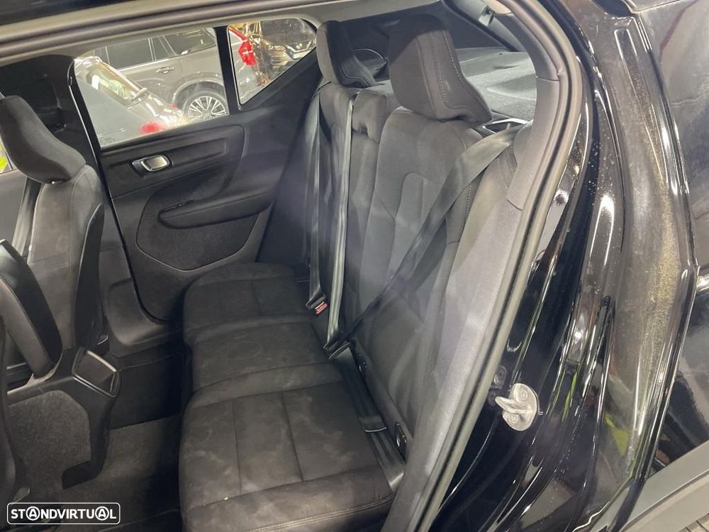 Volvo XC 40 1.5 T2 Momentum Core - 7