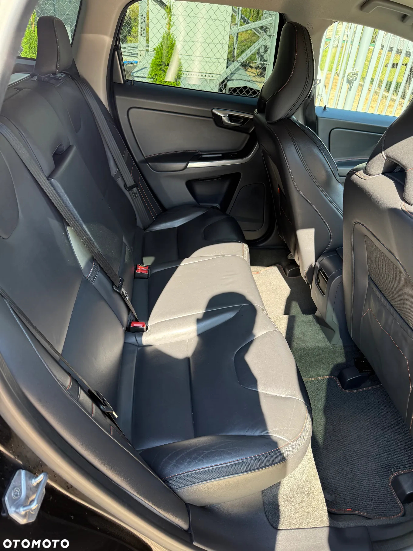 Volvo XC 60 D3 Drive-E Ocean Race - 9