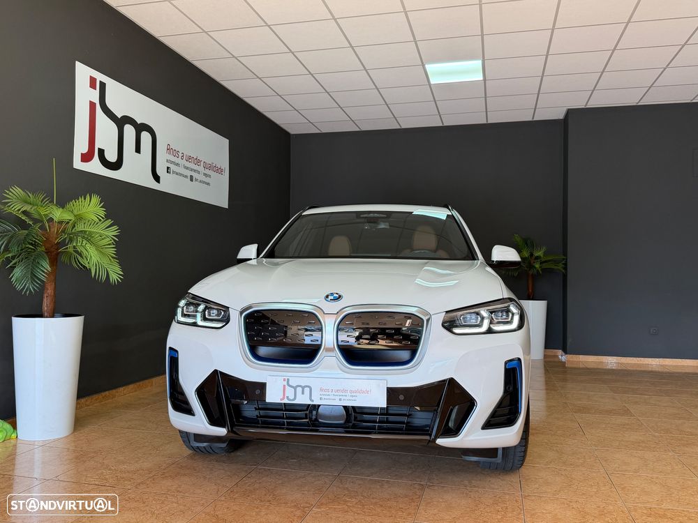 BMW iX3 M Sport Impressive - 2