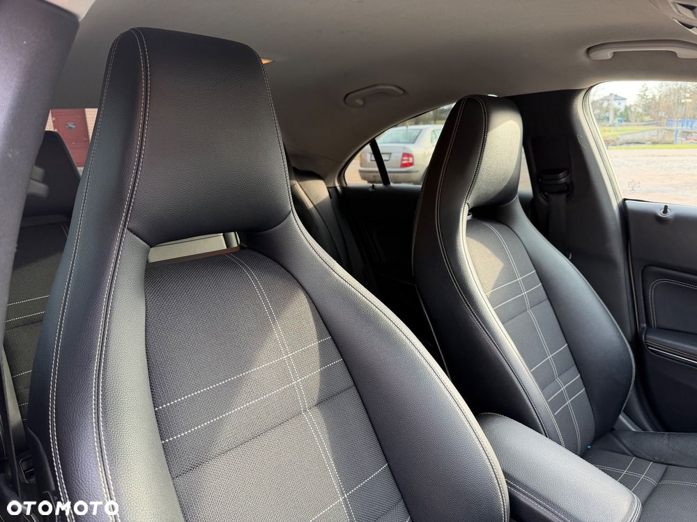 Mercedes-Benz CLA 220 d 7G-DCT AMG Line - 24