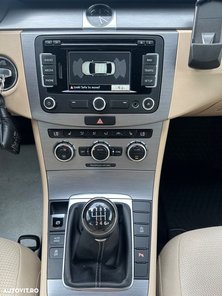 Volkswagen Passat - 6
