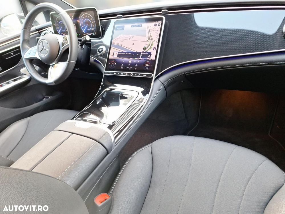 Mercedes-Benz EQE 300 - 13