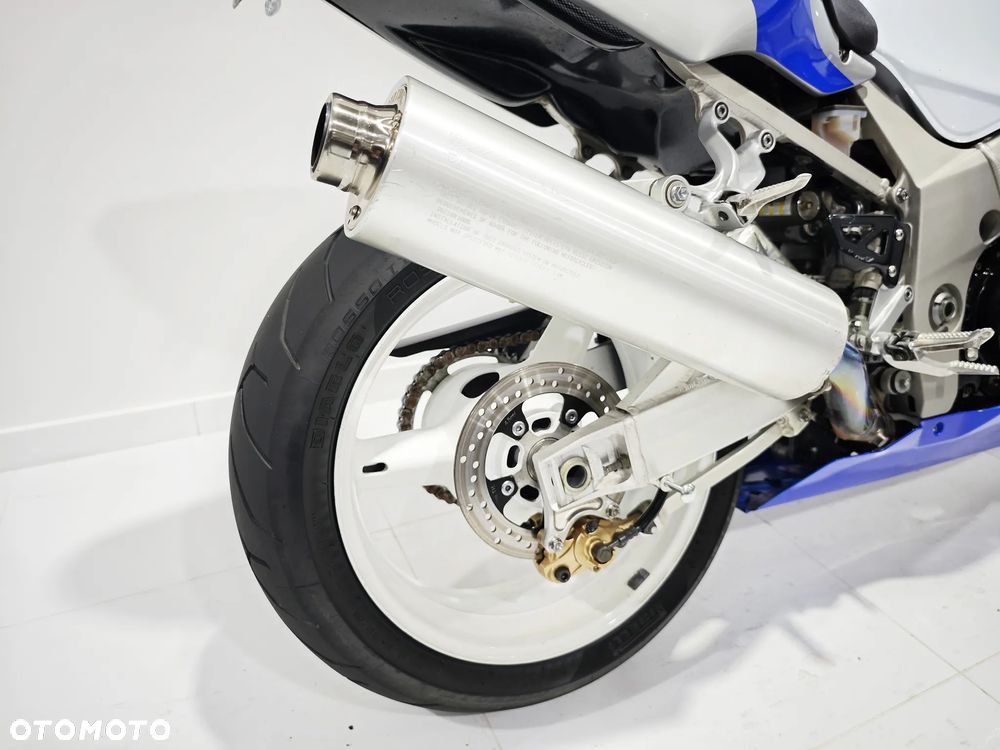 Suzuki GSX-R - 11