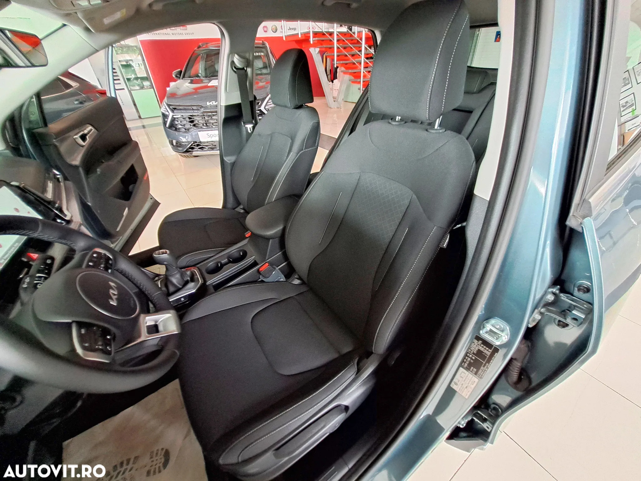 Kia Sportage 1.6 T-GDI 6MT 4x2 Urban - 16
