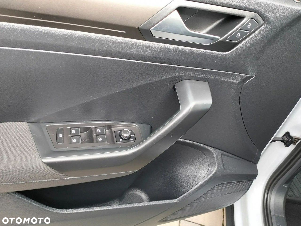 Volkswagen T-Roc 1.5 TSI GPF ACT Active - 18