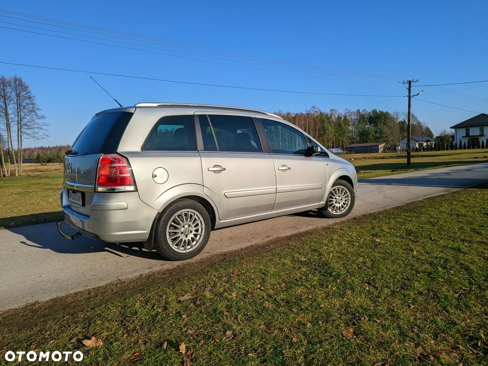 Opel Zafira - 4
