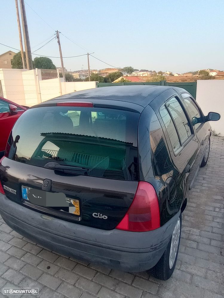 Renault Clio 1.2 - 6