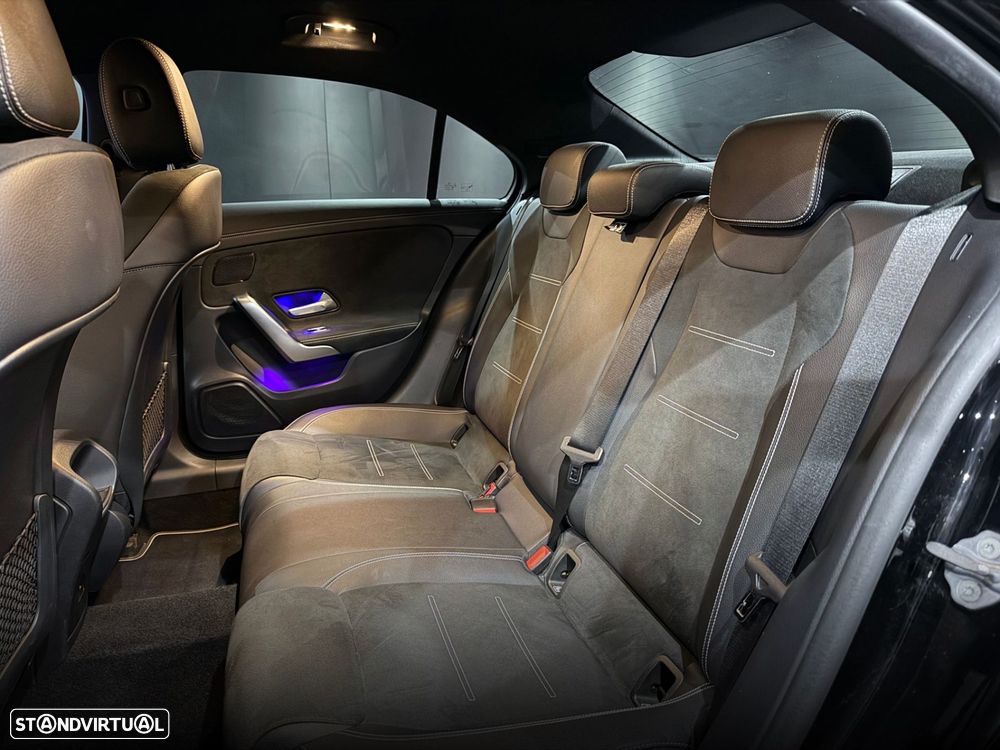 Mercedes-Benz A 250 Limousine e 8G-DCT AMG Line - 40