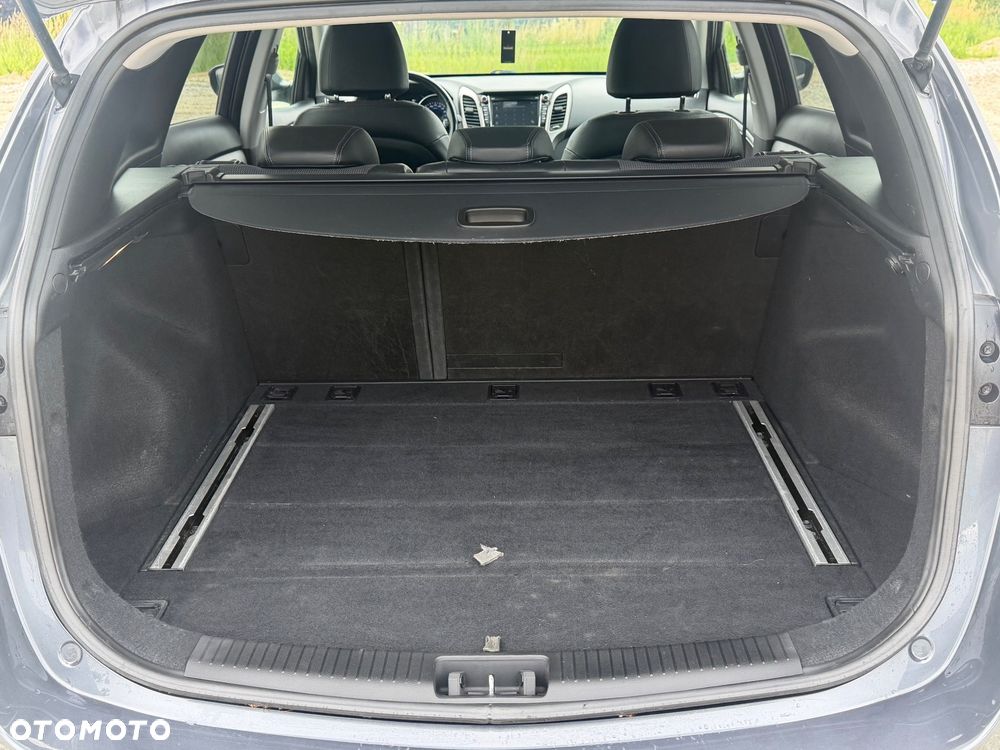 Hyundai i30 blue 1.6 CRDi Premium - 8