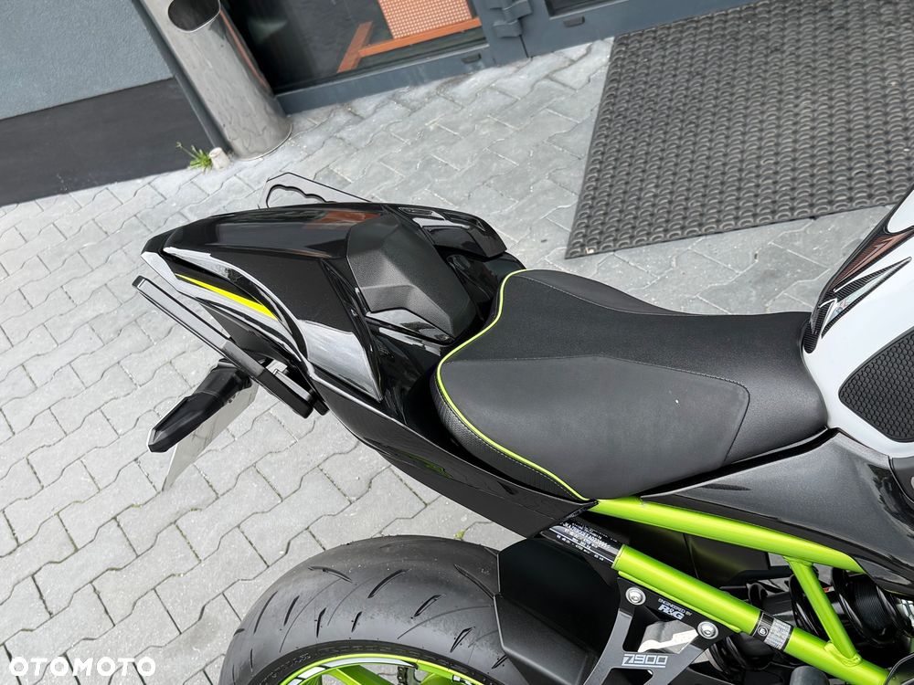 Kawasaki Z 900 - 12