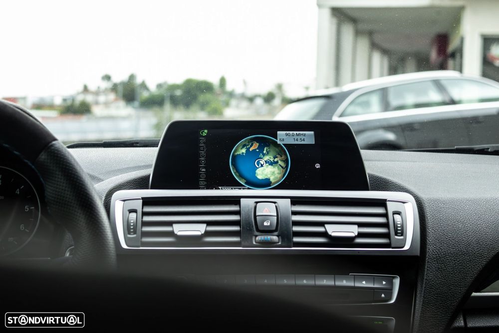 BMW 116 d Pack M - 16