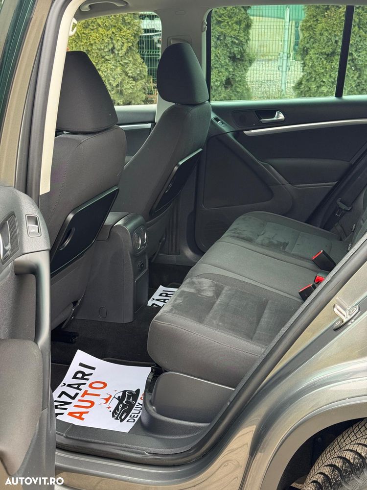 Volkswagen Tiguan 2.0 TDI DPF BlueMotion Technology Lounge Sport & Style - 7