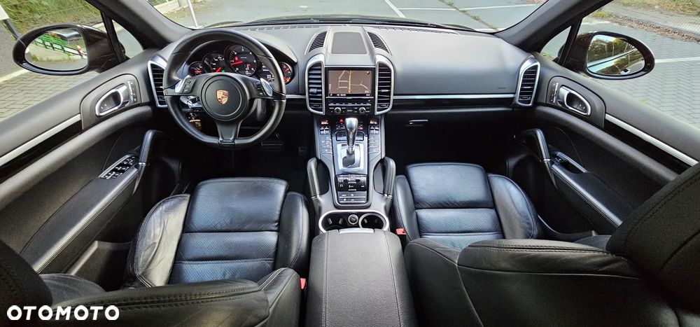 Porsche Cayenne Diesel Platinum Edition - 35