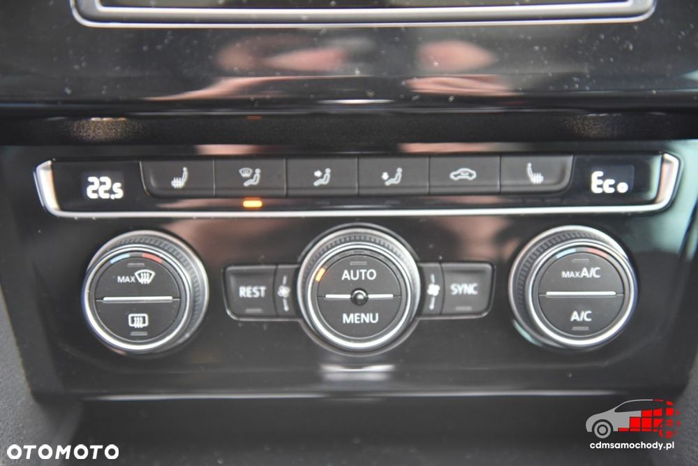 Volkswagen Passat - 31