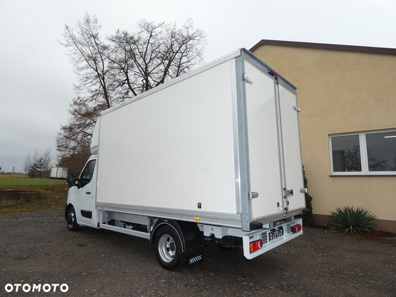 Renault Master, kontener, bliźniaki 16, LED - 3