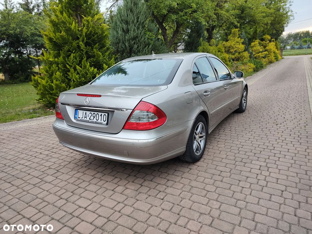 Mercedes-Benz Klasa E 320 CDI 4Matic Automatik Avantgarde DPF - 3