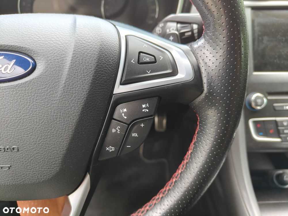 Ford Mondeo 2.0 TDCi PowerShift-Aut Allrad ST-Line - 37