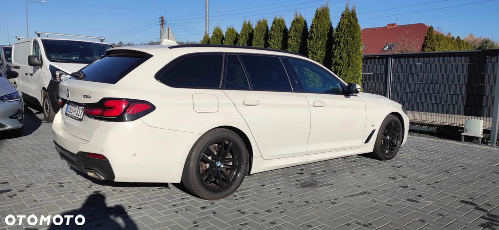 BMW Seria 5 530i Touring M Sport Edition - 33