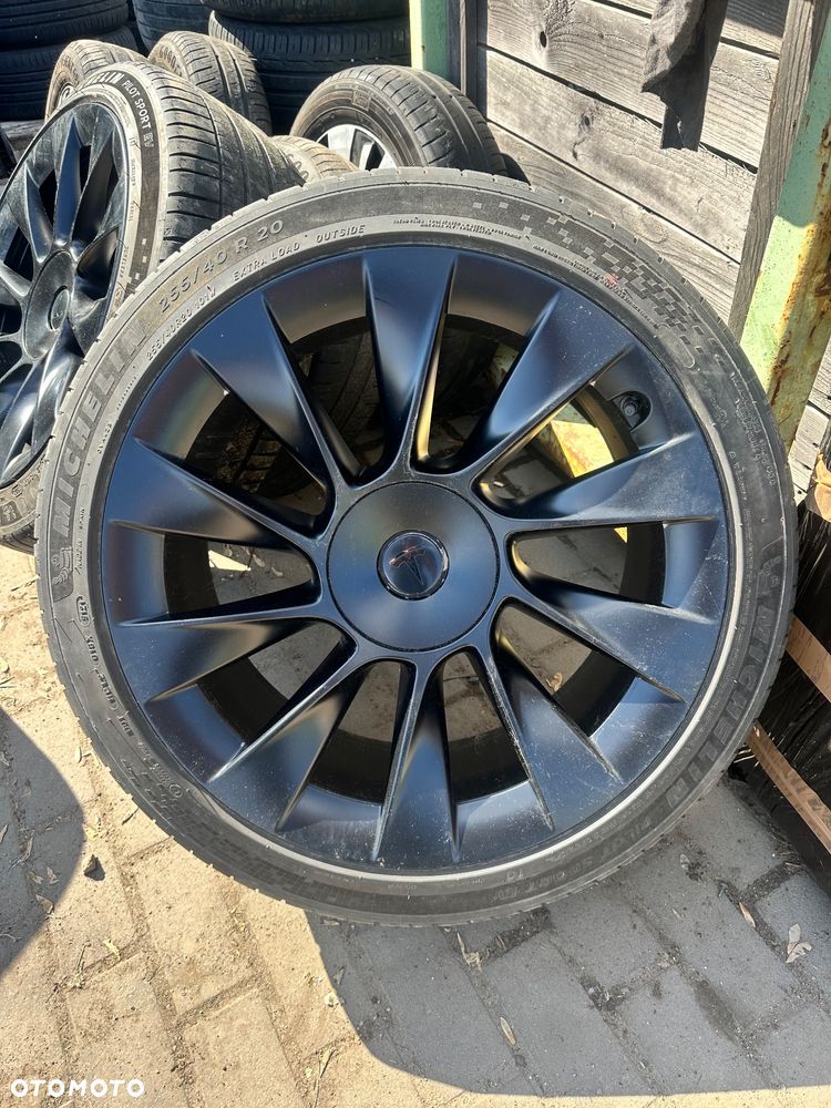 ALUFELGI KOŁA TESLA MODEL Y R20 5X114.3 MICHELIN. - 2
