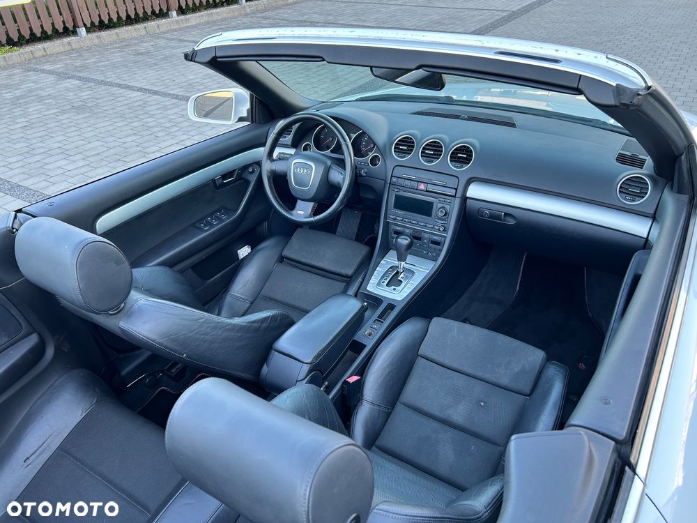 Audi A4 Cabrio - 12