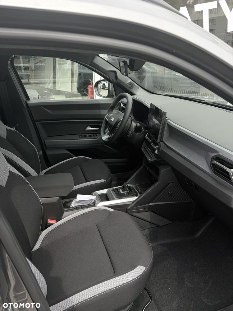 Dacia Duster 1.8 Hybrid 155 Journey MMT - 22