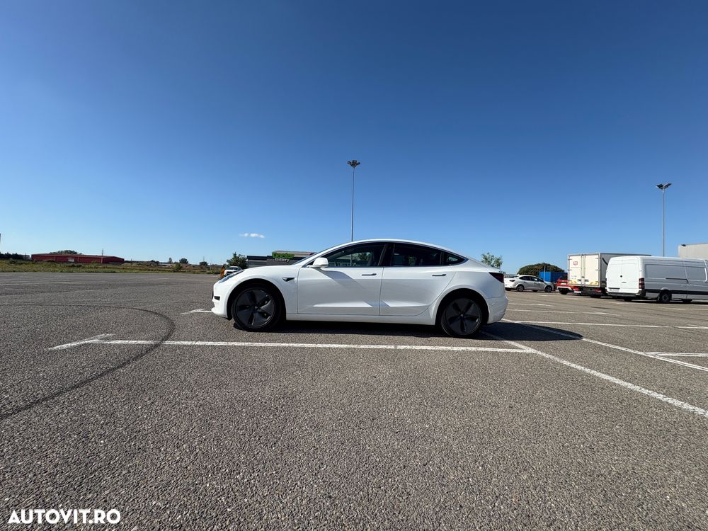 Tesla Model 3 Standard Reichweite Plus Hinterradantrieb - 7