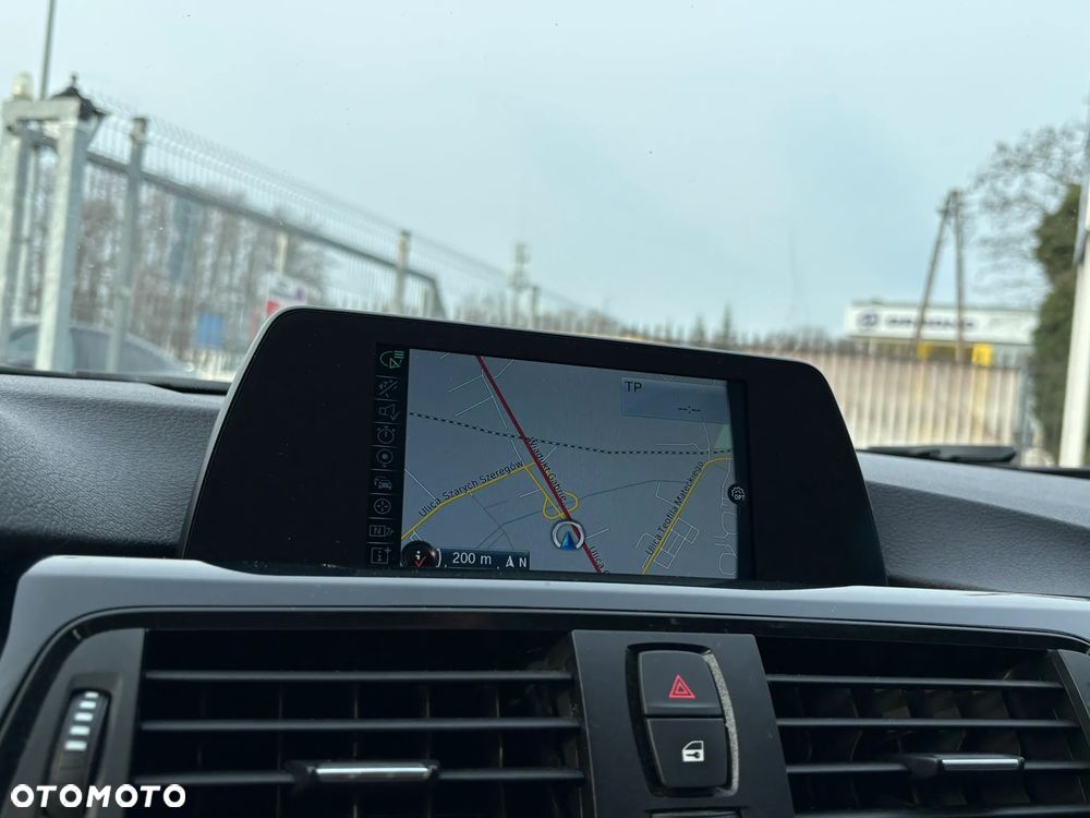 BMW Seria 3 316i Sport Line - 21