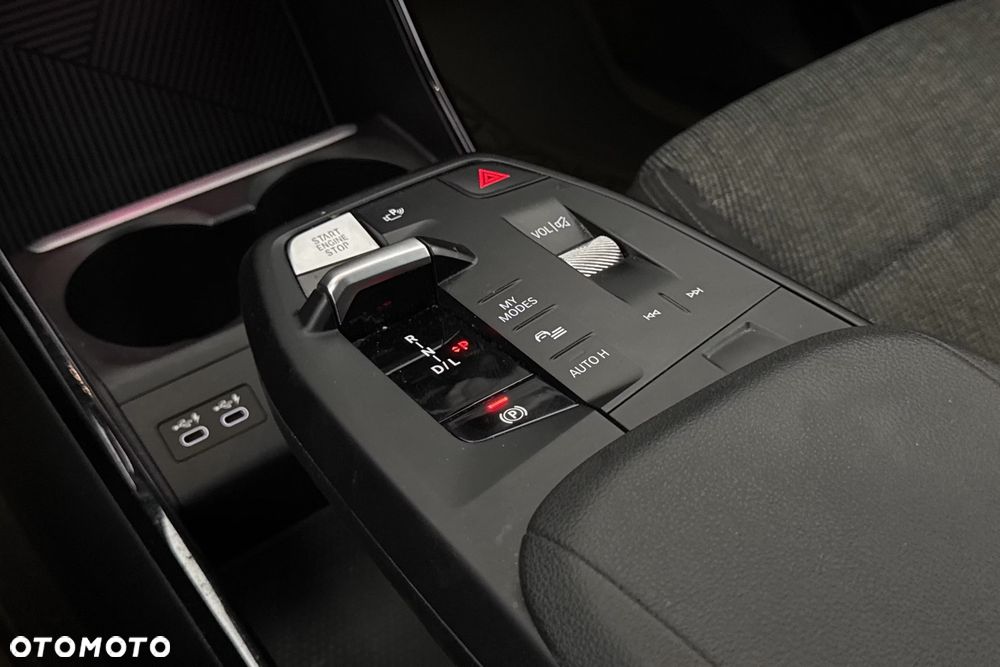 BMW X1 sDrive18i xLine - 11