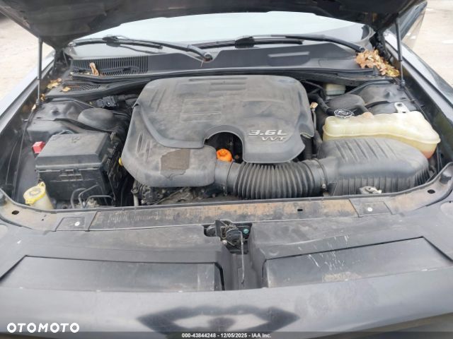 Dodge Challenger - 9