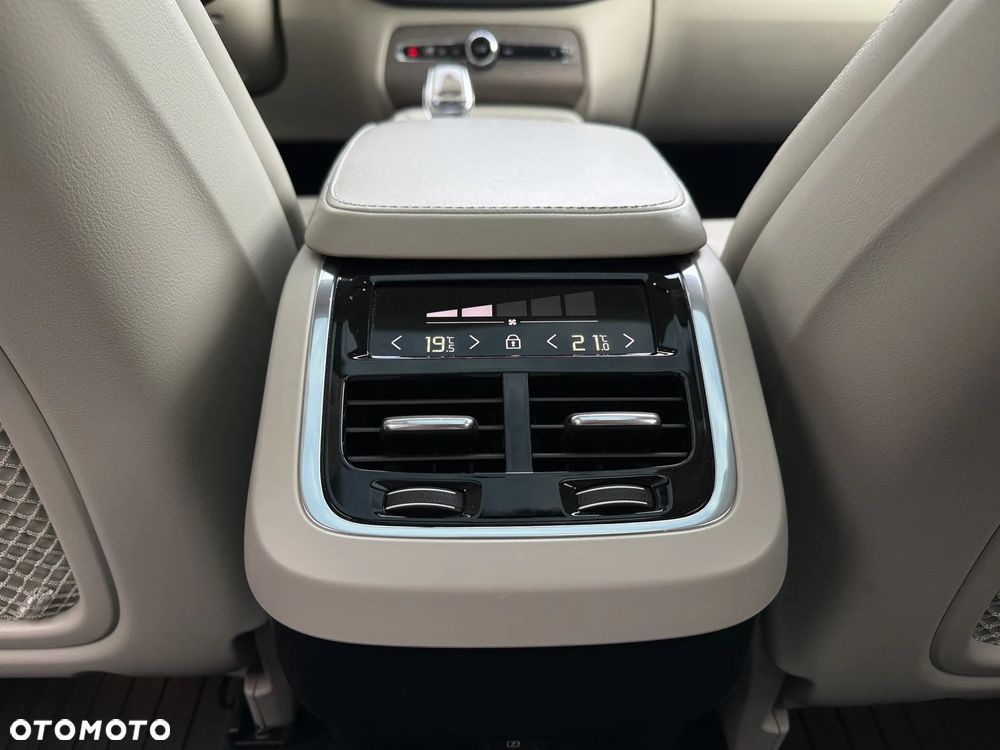 Volvo XC 90 B5 D AWD Inscription 7os - 19