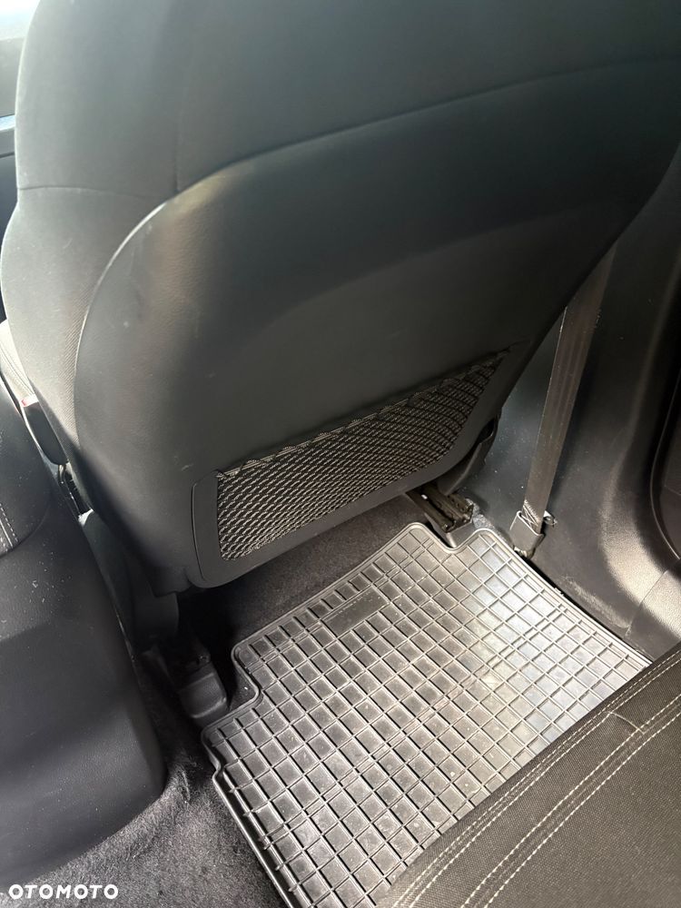 Kia Sportage - 16