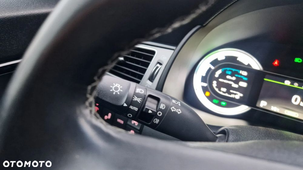 Kia Niro 1.6 GDI PHEV 2WD Vision - 24