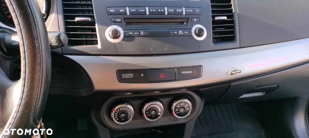 Mitsubishi Lancer - 16