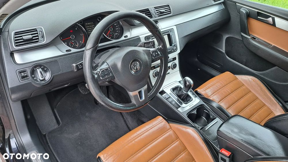 Volkswagen Passat 2.0 TDI 4Mot Highline DSG - 11